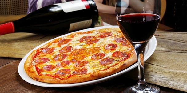 smid væk Plantation Kostbar Serving Wine with Pizza Offers New Opportunities - Liguria Foods